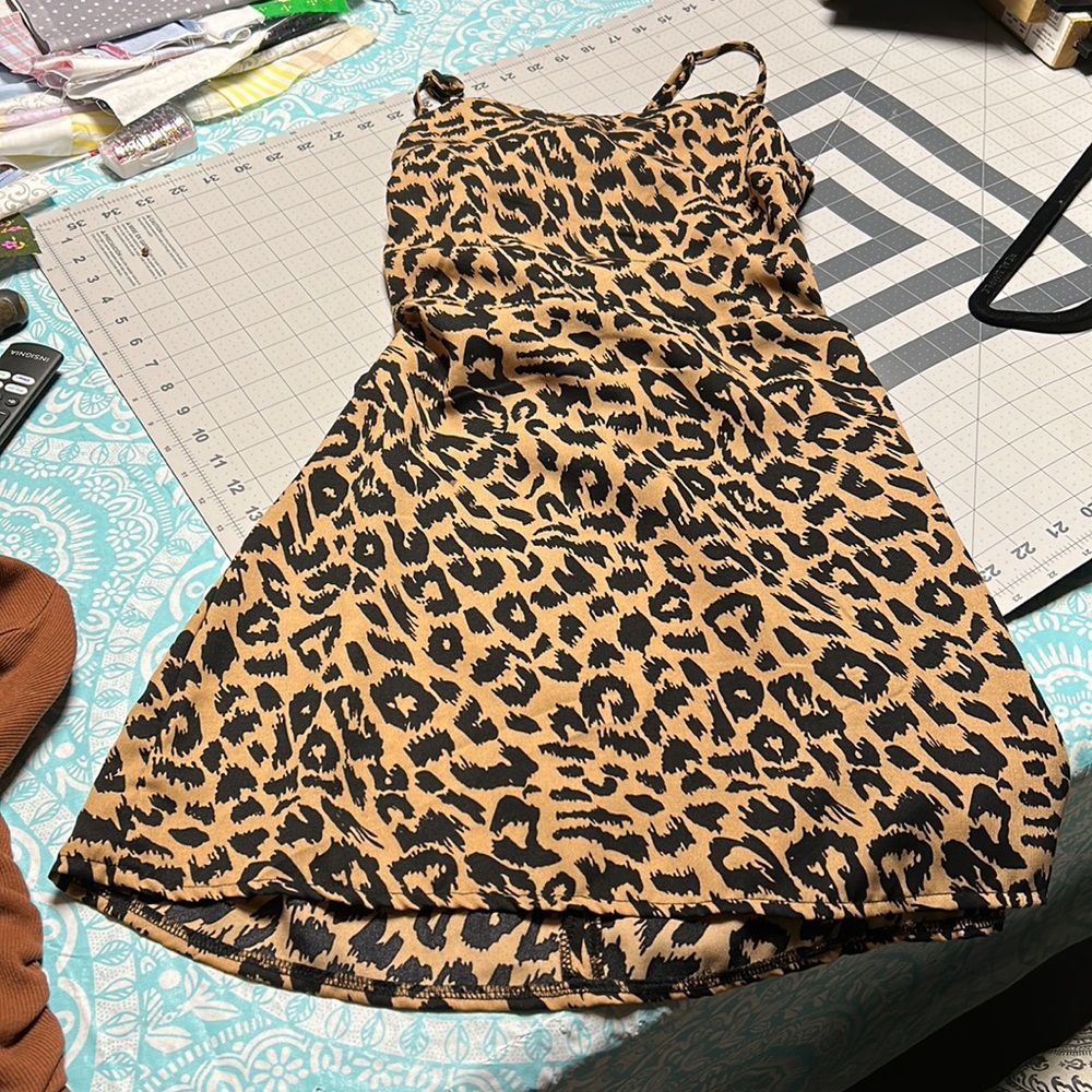 Misguided Petite size 8 leopard print midi with two back ties over open back